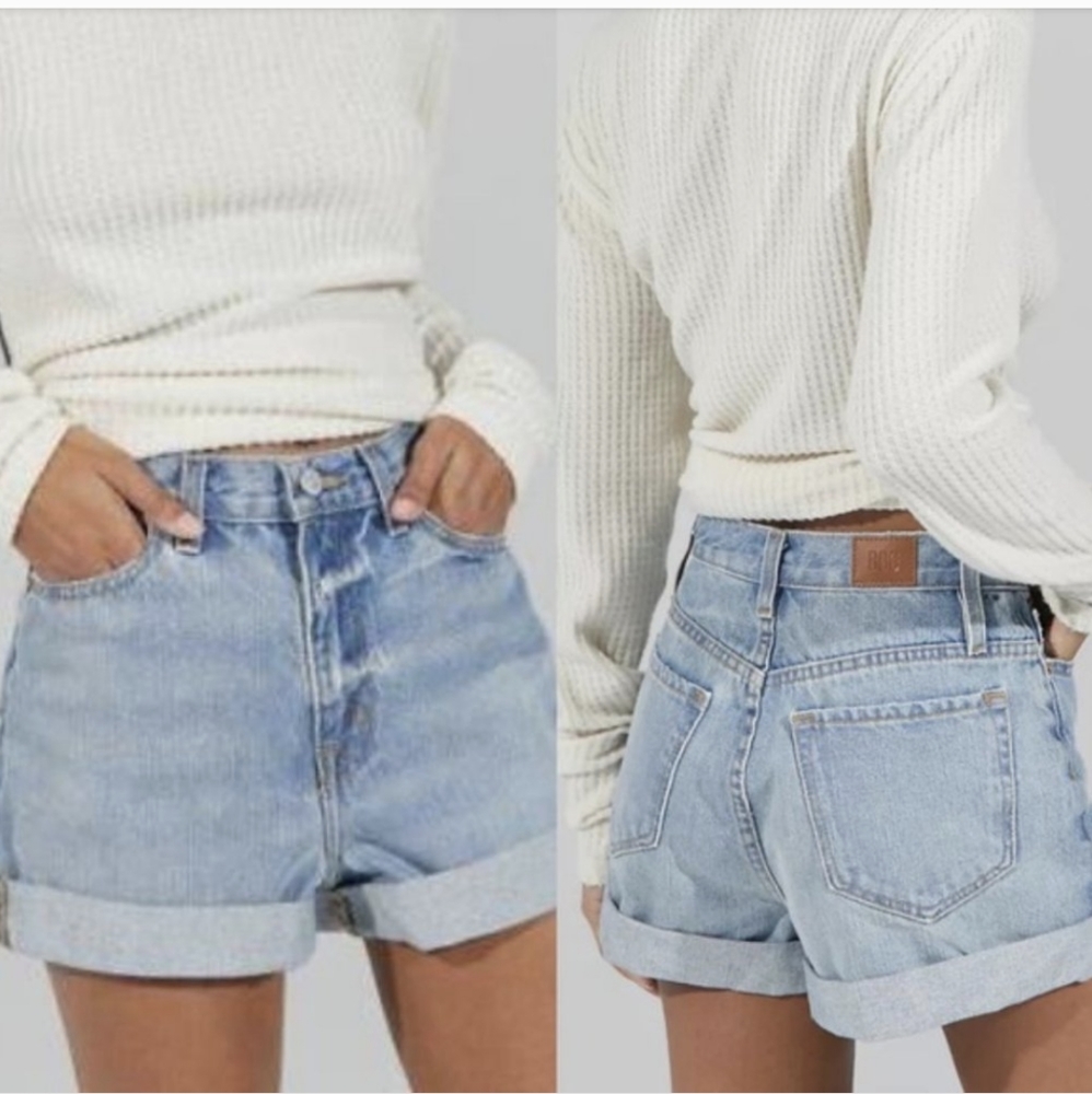 BDG Urban Outfitters Womens Mom High Rise Size 26 Blue Rolled Hem Jeans
